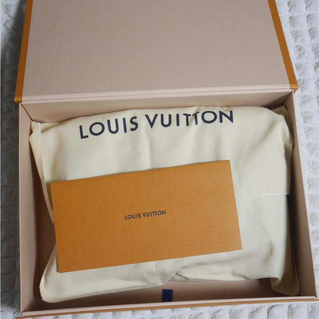 LOUIS VUITTON(ルイヴィトン)のルイ・ヴィトン ポシェット・メティス MM モノグラム・リバース レディースのバッグ(ショルダーバッグ)の商品写真