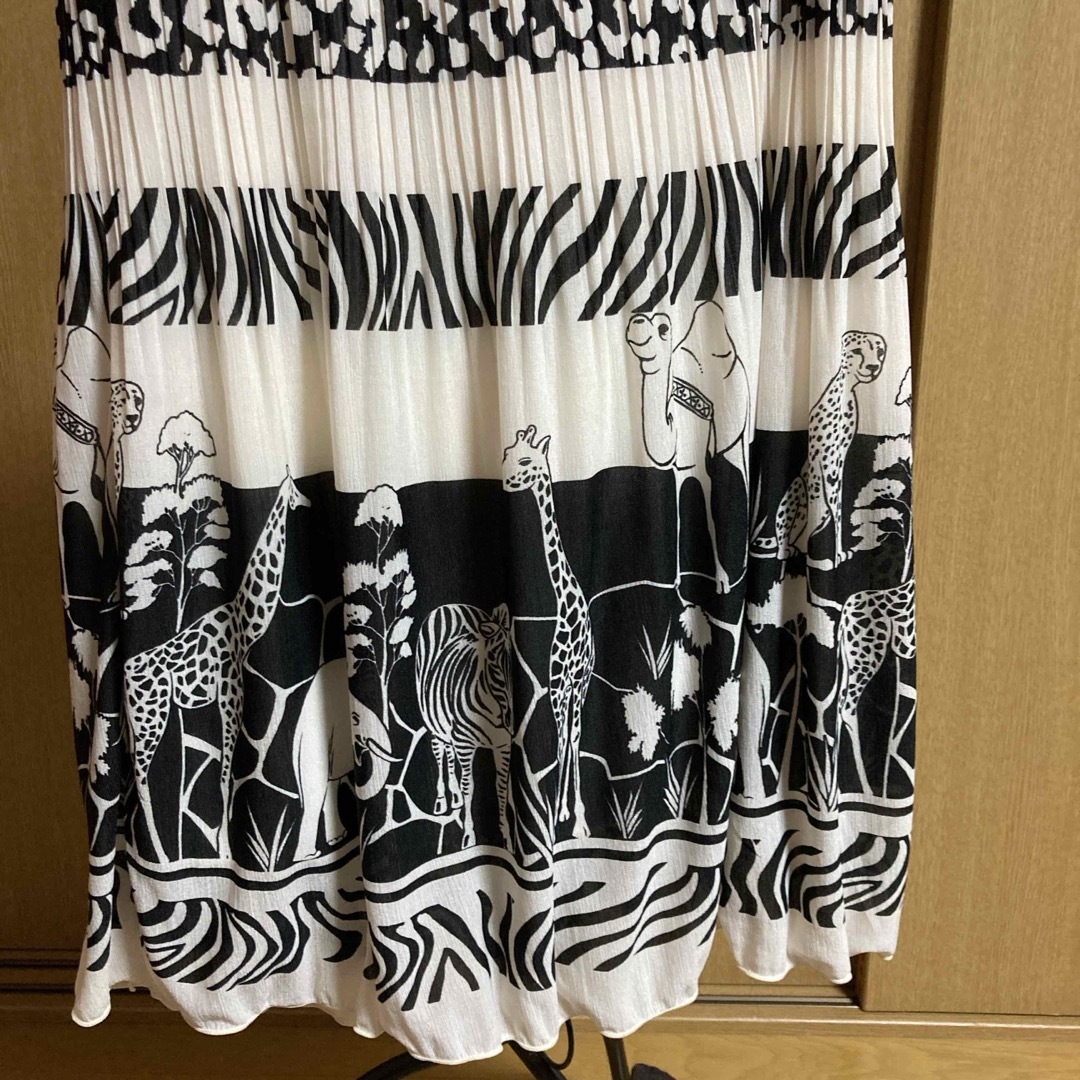 PENNS NECK  プリーツスカート レディースのスカート(ひざ丈スカート)の商品写真