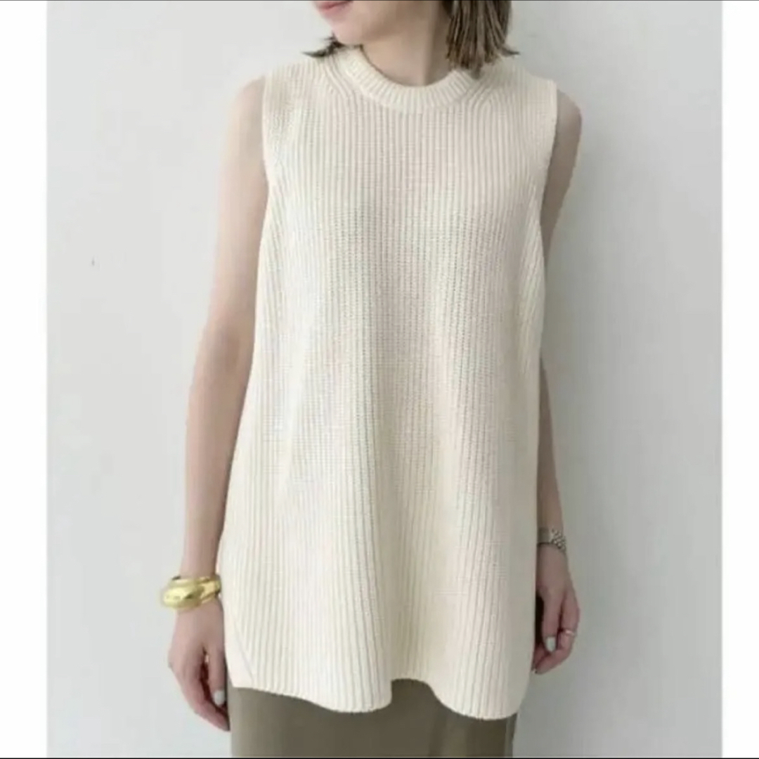 L'Appartement DEUXIEME CLASSE(アパルトモンドゥーズィエムクラス)の【L'Appartement】Cotton Knit Vest フリーサイズ レディースのトップス(カットソー(半袖/袖なし))の商品写真