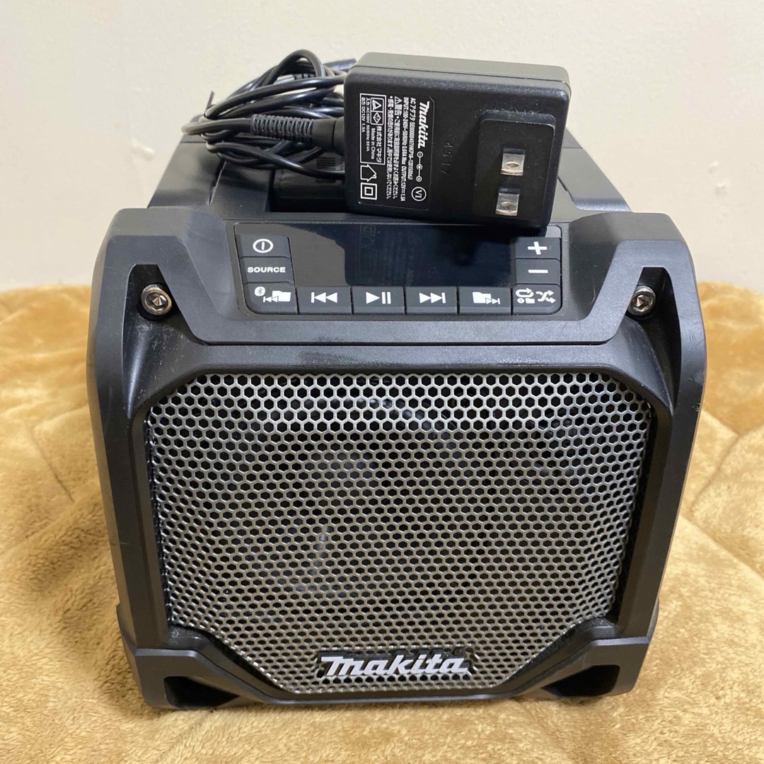 makita 充電式スピーカー MR202B スマホ/家電/カメラのオーディオ機器(スピーカー)の商品写真