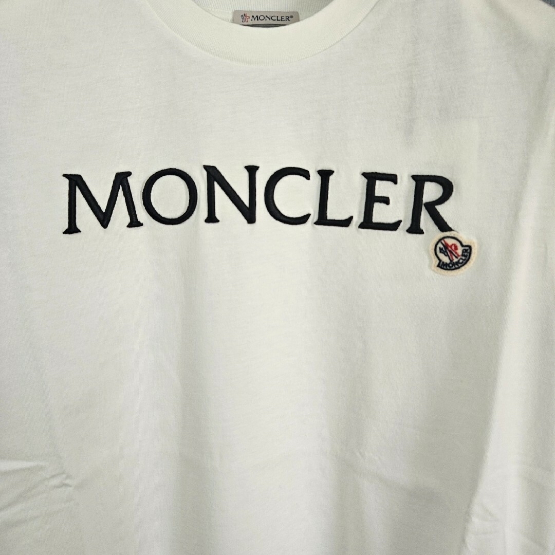 MONCLER(モンクレール)の【新品未使用】MONCLER ロゴ刺繍 コットン Tシャツ レディースのトップス(Tシャツ(半袖/袖なし))の商品写真