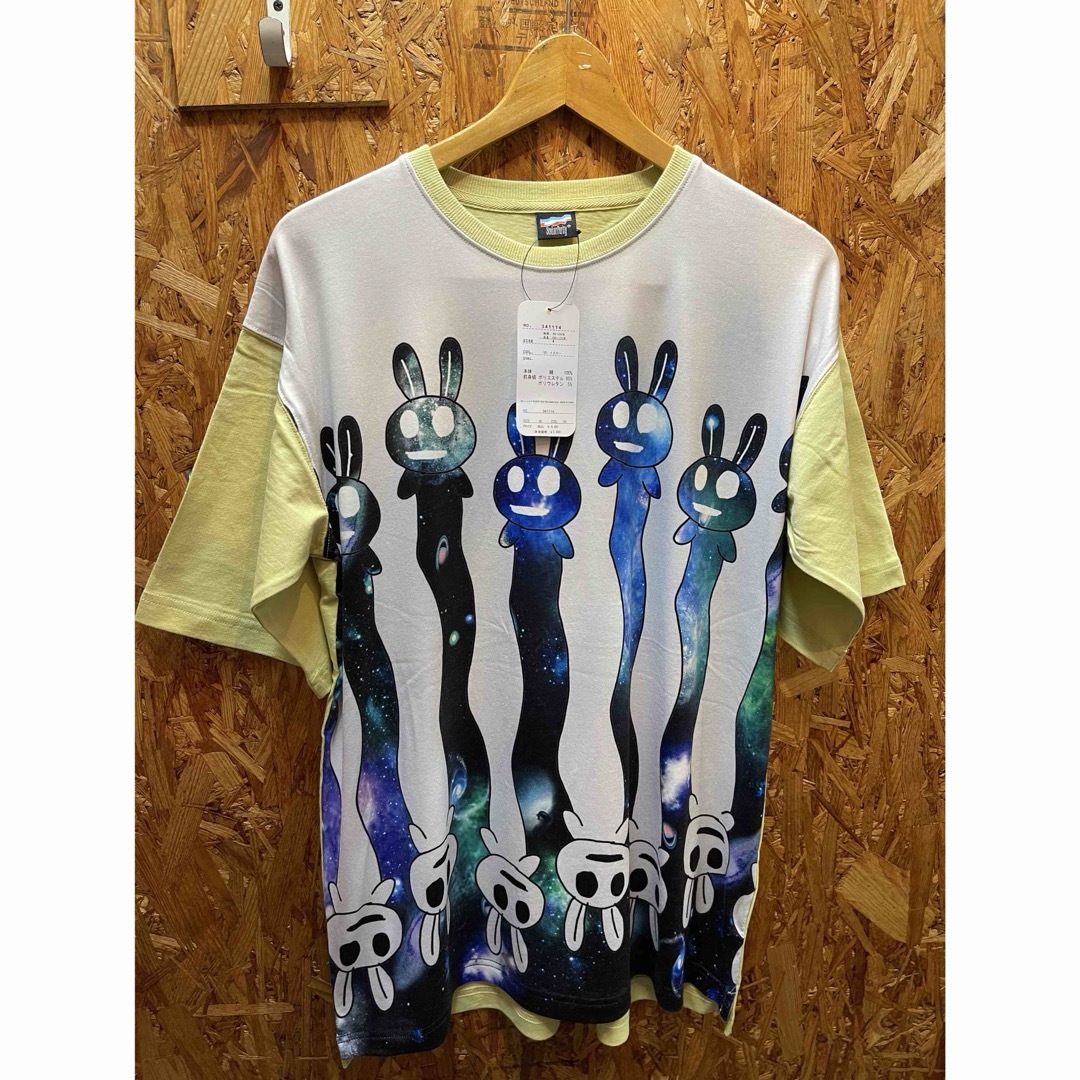 ScoLar(スカラー)のスカラーパリティ　341114：にょろりとした宇宙うさぎの切替Tシャツ レディースのトップス(Tシャツ(半袖/袖なし))の商品写真