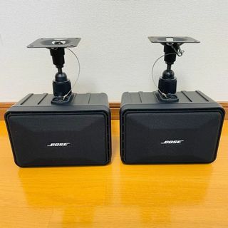 ボーズ(BOSE)のBOSE ボーズ 101MM スピーカー ペア シリアル連番 天吊り金具付き(スピーカー)