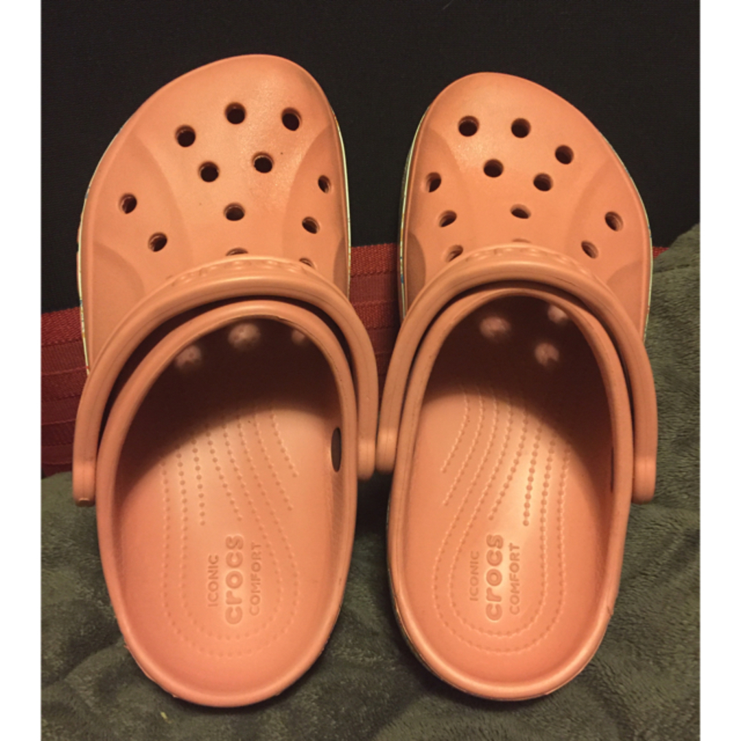 crocs(クロックス)のcrocs クロックス ピンク 23㎝ レディースの靴/シューズ(サンダル)の商品写真