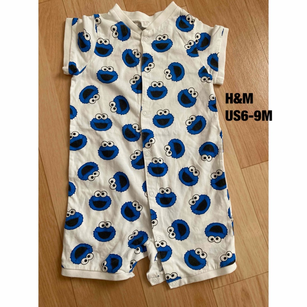 SESAME STREET(セサミストリート)の半袖ロンパース3枚セット キッズ/ベビー/マタニティのベビー服(~85cm)(ロンパース)の商品写真