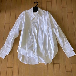 エディットフォールル(EDIT.FOR LULU)の✨お値下げ✨osker オスカー　2重襟デザインシャツ　白シャツ 未使用タグ付き(シャツ/ブラウス(長袖/七分))