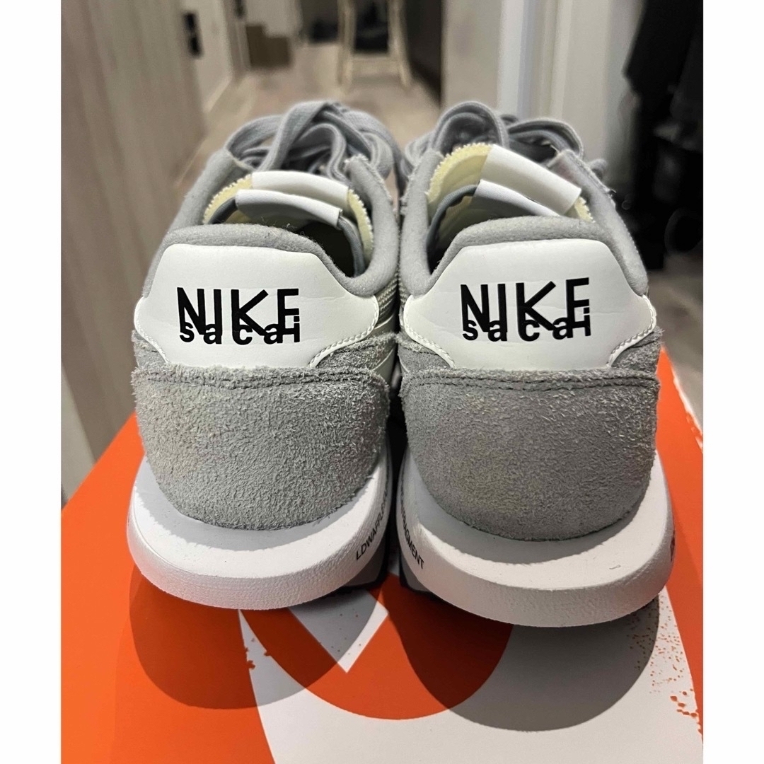 NIKE(ナイキ)のNIKE LD WAFFLE SF SACAI FRAGMENT GREY メンズの靴/シューズ(スニーカー)の商品写真