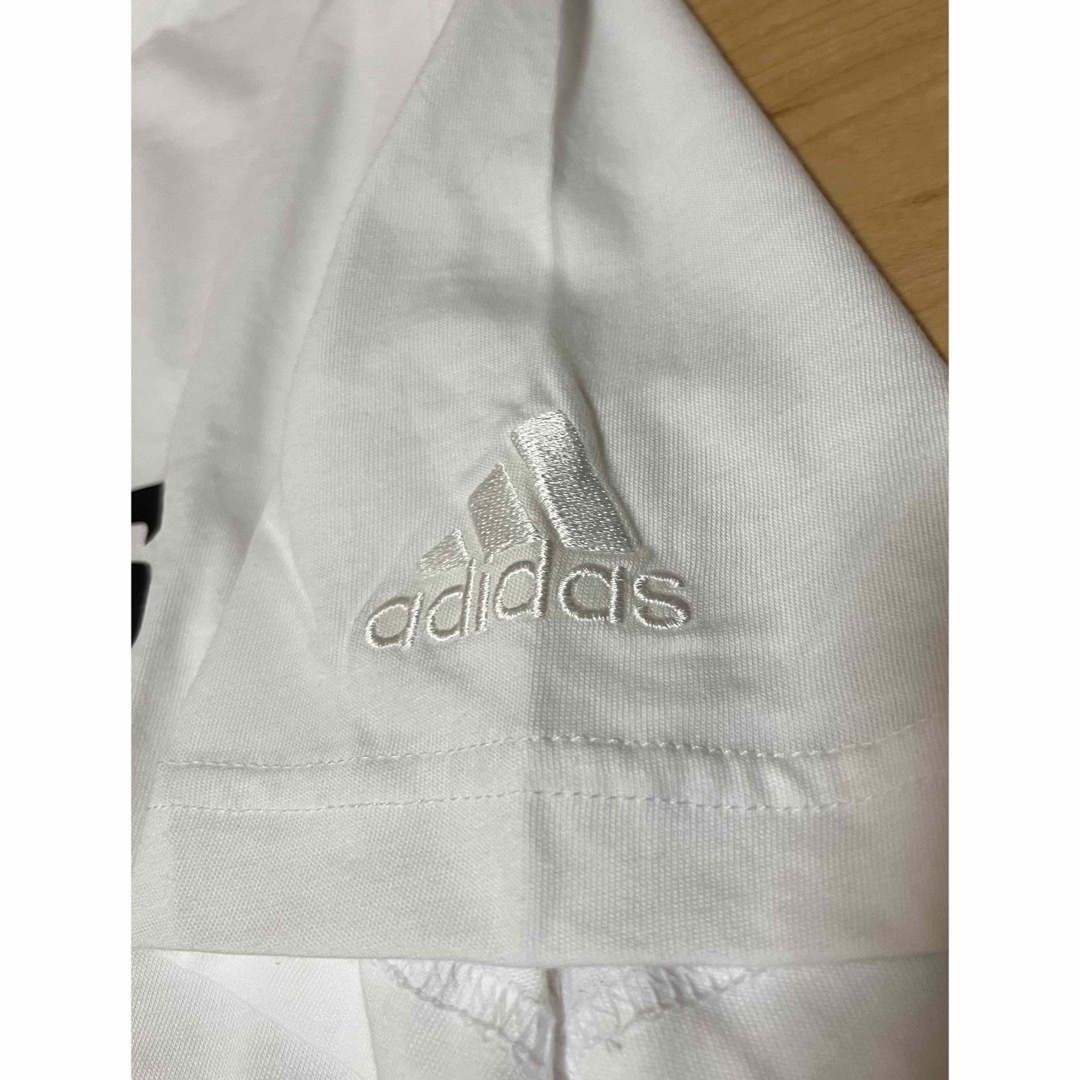 adidas(アディダス)のadidas Tシャツ　Sサイズ メンズのトップス(Tシャツ/カットソー(半袖/袖なし))の商品写真