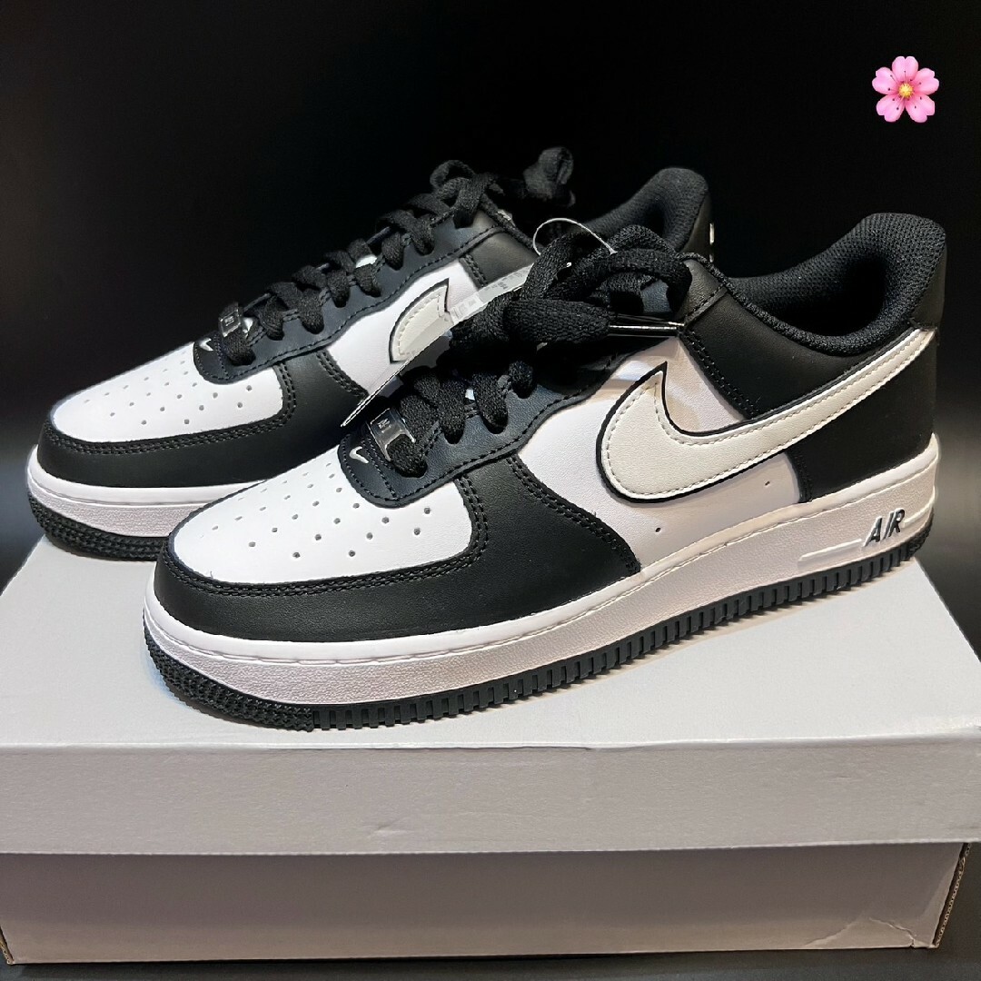 NIKE(ナイキ)の国内正規品 26cm ナイキ エアフォース1 '07 ブラック AF-1 メンズの靴/シューズ(スニーカー)の商品写真