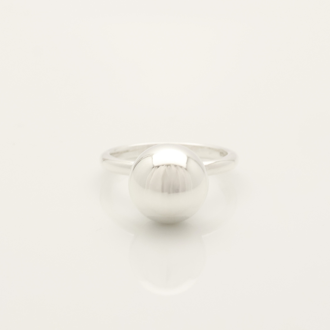 Tiffany & Co.(ティファニー)の【極美品】TIFFANY&Co. ハードウェア 12mm ボール リング レディースのアクセサリー(リング(指輪))の商品写真