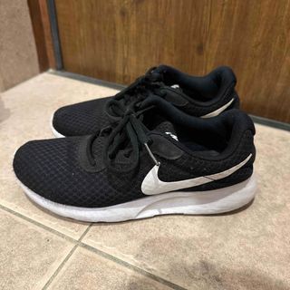 ナイキ(NIKE)の⭐️NIKEレディースシューズ24cm⭐️(スニーカー)