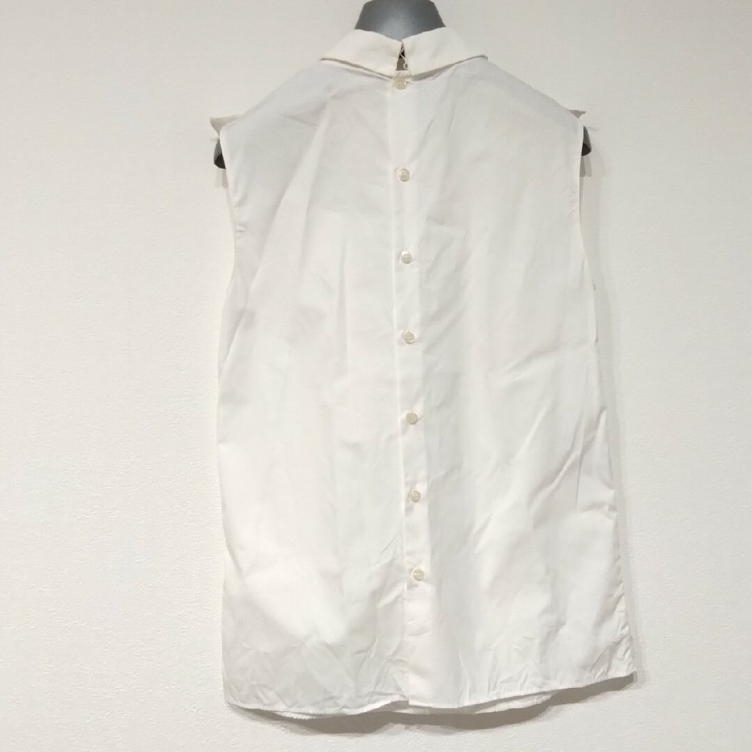 miumiu(ミュウミュウ)のMIU MIU ノースリーブシャツ レディースのトップス(シャツ/ブラウス(半袖/袖なし))の商品写真