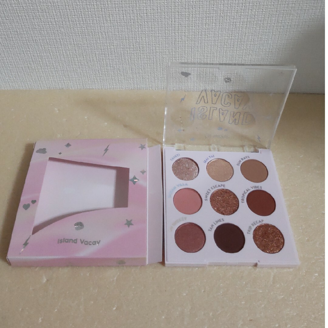 colourpop(カラーポップ)の【未使用※】カラーポップ　アイシャドウパレットIslandVacay コスメ/美容のベースメイク/化粧品(アイシャドウ)の商品写真