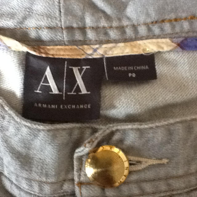 ARMANI EXCHANGE(アルマーニエクスチェンジ)のARMANI EXCHANGEショーパン レディースのパンツ(ショートパンツ)の商品写真