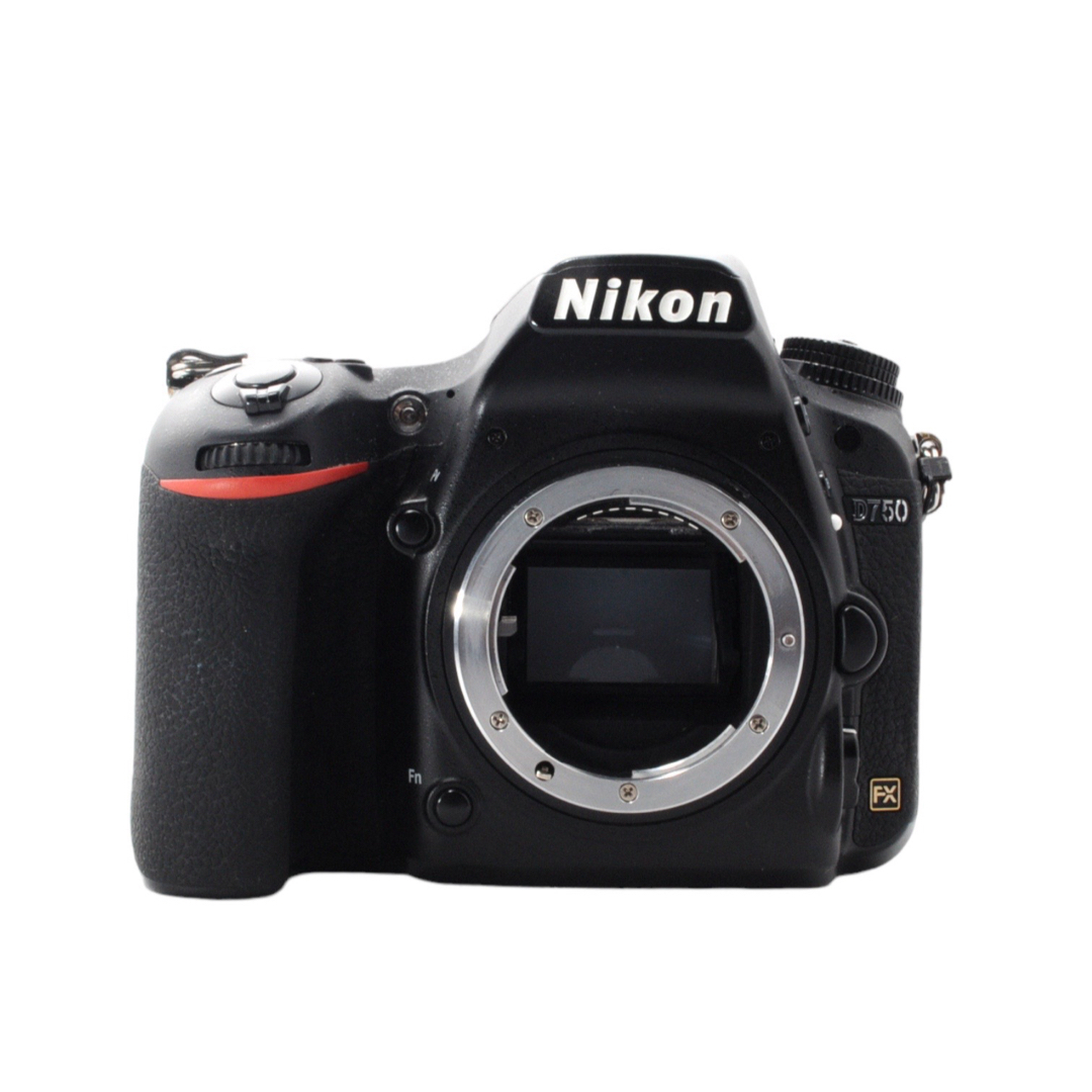 Nikon(ニコン)の❤ダブルレンズ❤ Nikon D750 ❤初心者おすすめ❤一眼レフ❤ スマホ/家電/カメラのカメラ(デジタル一眼)の商品写真