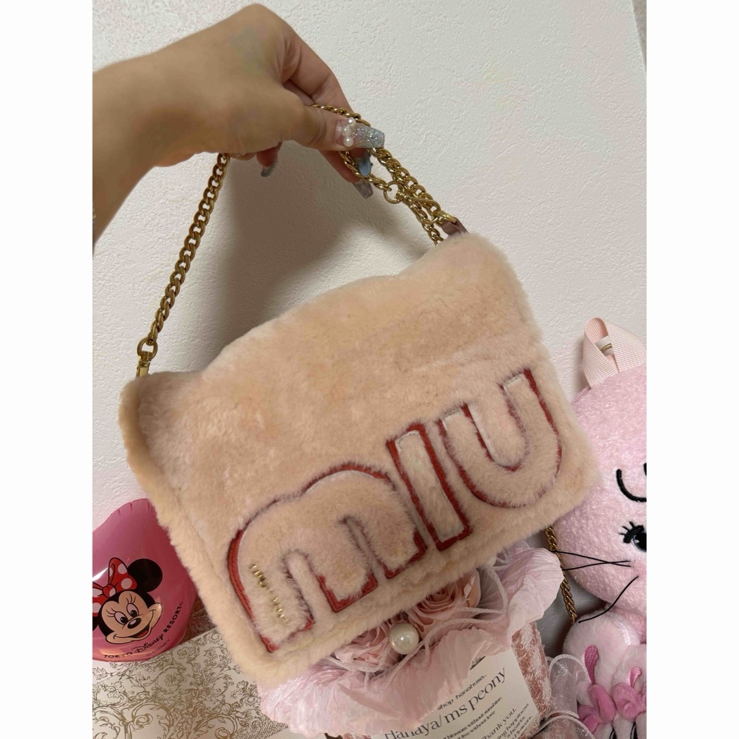 miumiu(ミュウミュウ)のmiumiuバッグ レディースのバッグ(ショルダーバッグ)の商品写真