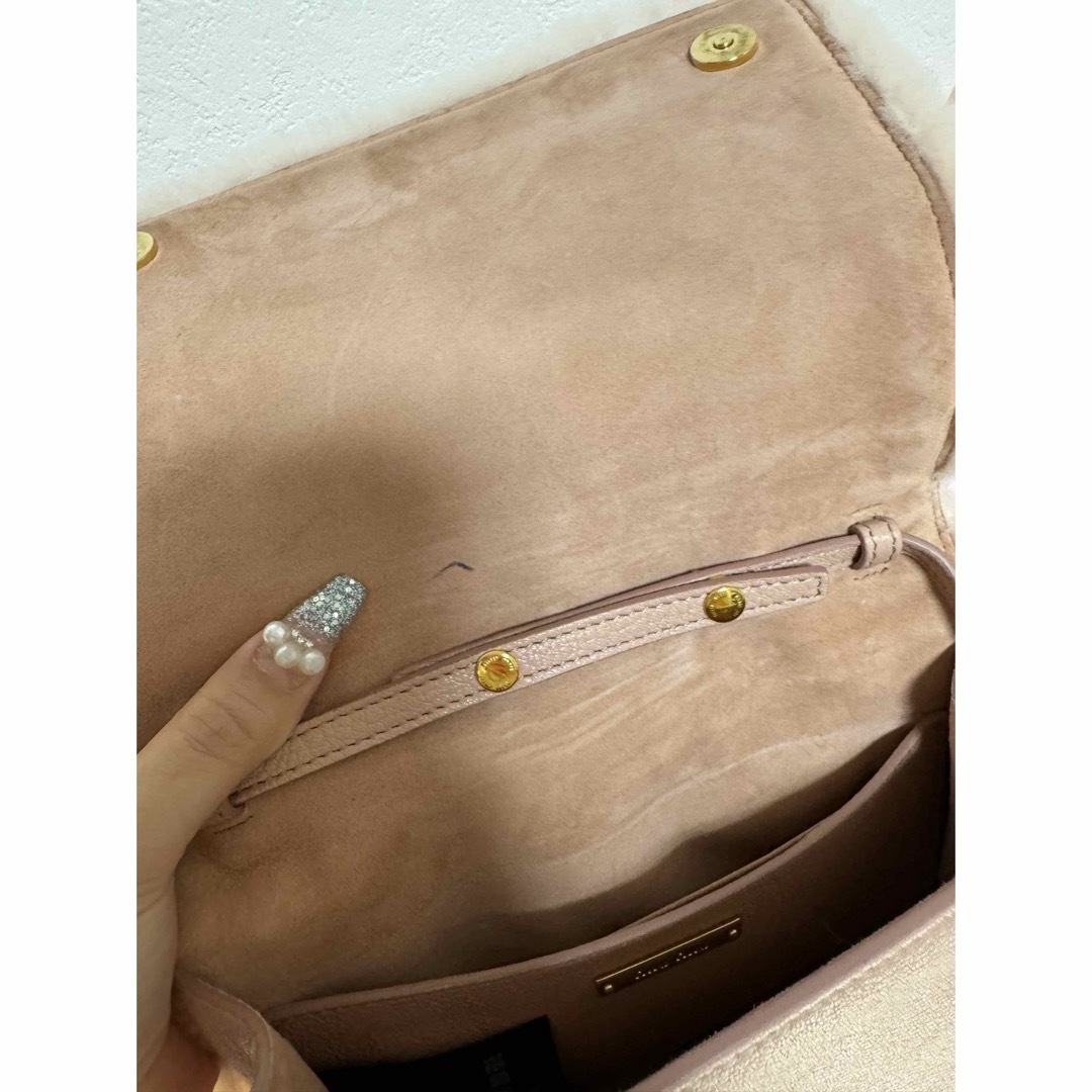 miumiu(ミュウミュウ)のmiumiuバッグ レディースのバッグ(ショルダーバッグ)の商品写真