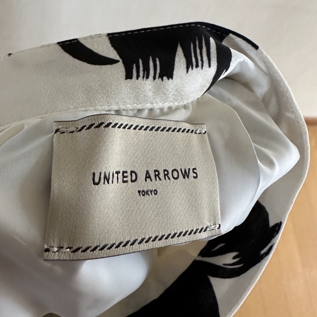 UNITED ARROWS(ユナイテッドアローズ)の【新品】UNITED ARROWS 花柄ロングスカート、フレアスカート レディースのスカート(ロングスカート)の商品写真