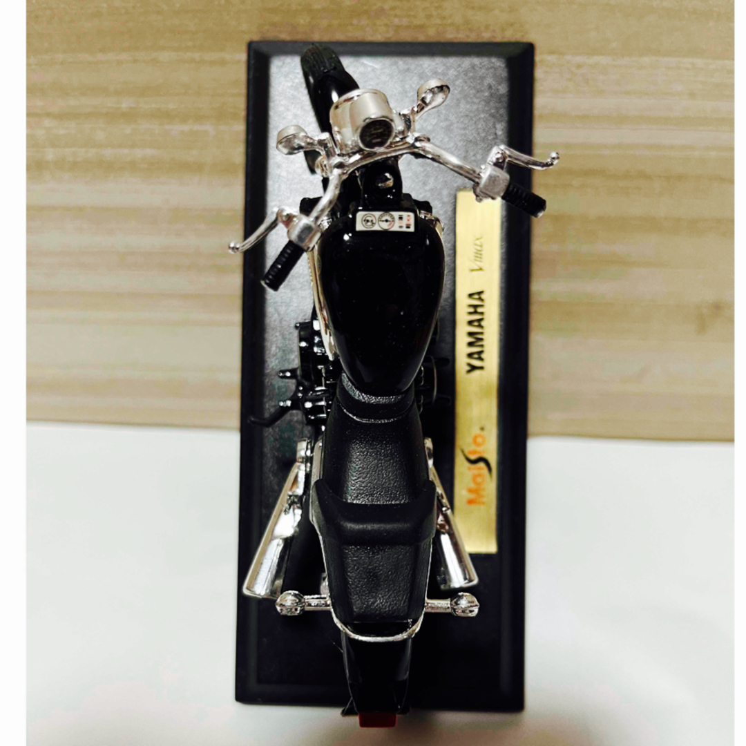 マイスト　1/18 YAMAHA Vmax(ブラック×シルバー) エンタメ/ホビーのおもちゃ/ぬいぐるみ(ミニカー)の商品写真