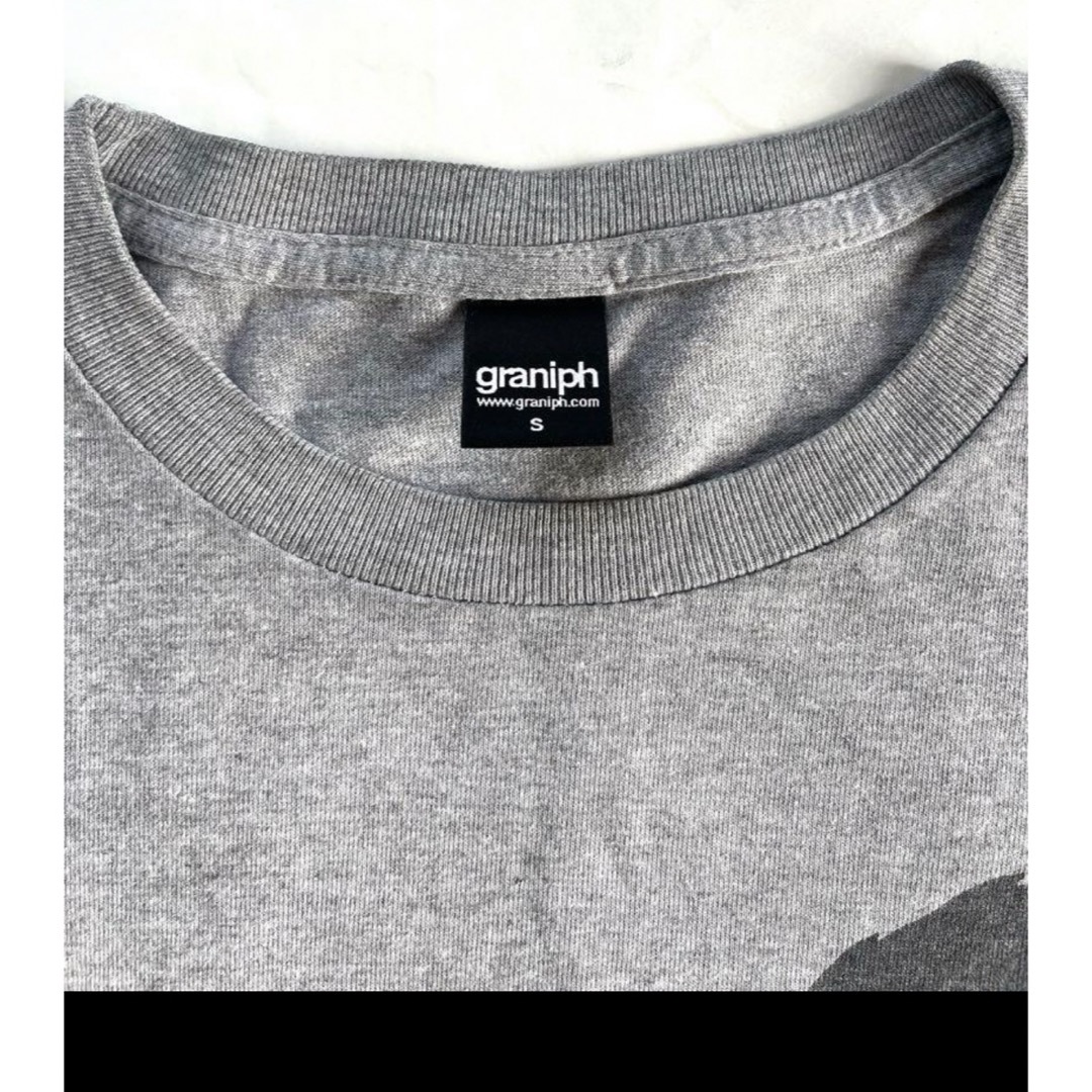 Design Tshirts Store graniph(グラニフ)のグラニフ  リス　グレーTシャツ トップス　 S メンズのトップス(Tシャツ/カットソー(半袖/袖なし))の商品写真