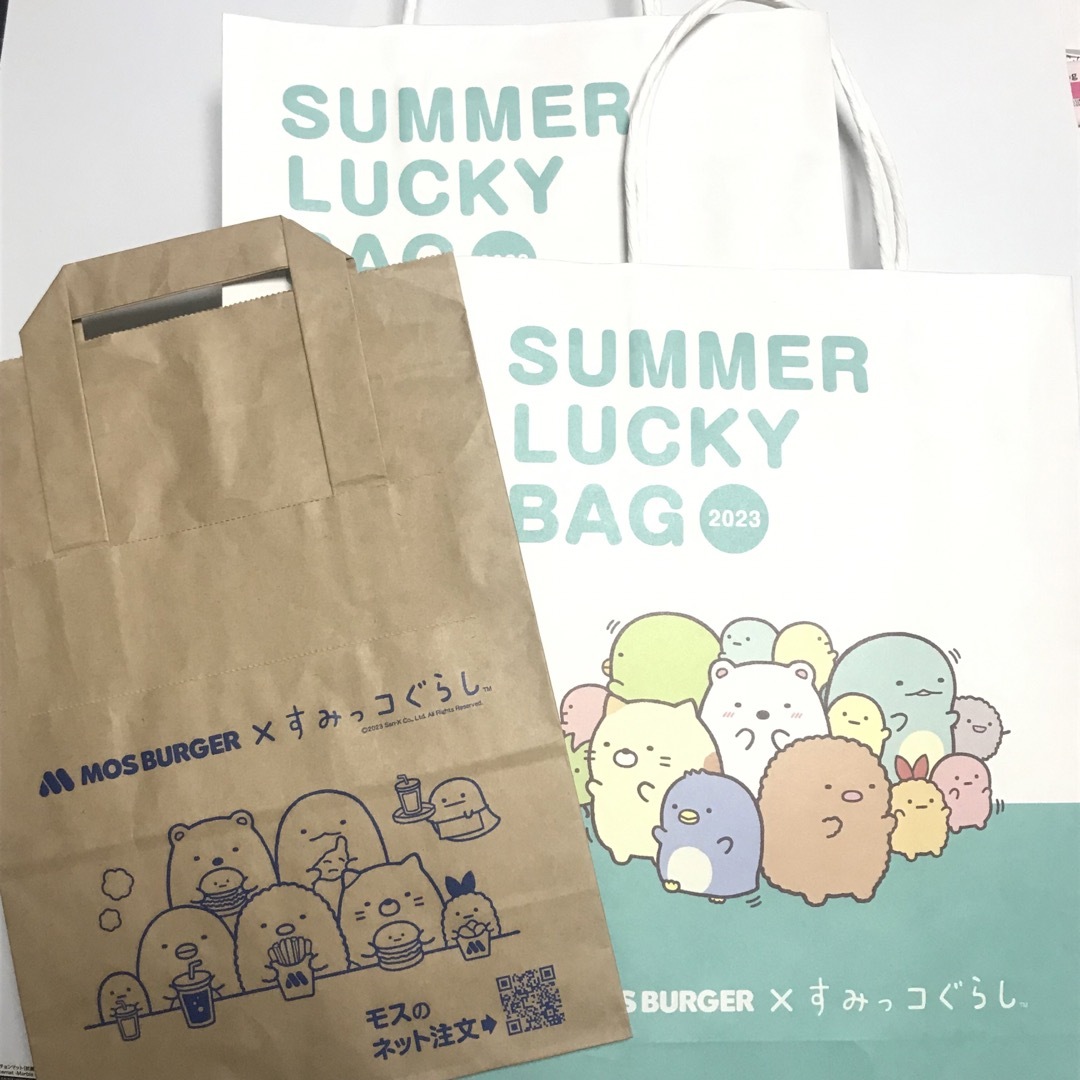 モスバーガー×すみっコぐらし 紙袋3枚セット〈ショップバッグ ショッパー〉 インテリア/住まい/日用品のインテリア/住まい/日用品 その他(その他)の商品写真