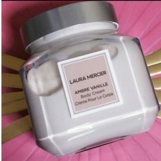 laura mercier