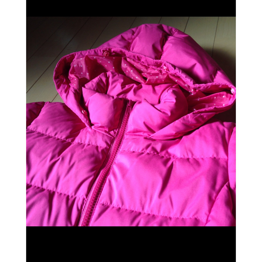 UNIQLO(ユニクロ)のUNIQLO GIRLS ライトウォームパデットパーカーファー有150cmピンク レディースのジャケット/アウター(ダウンコート)の商品写真