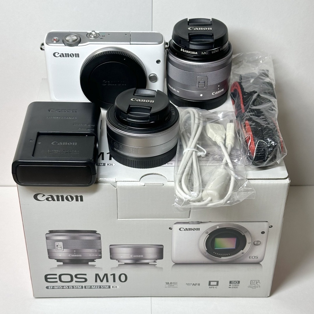 Canon(キヤノン)のCanon EOS M10 ダブルレンズキット スマホ/家電/カメラのカメラ(ミラーレス一眼)の商品写真