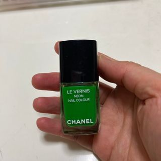 シャネル(CHANEL)のシャネル　ネイル　マニキュア　緑(マニキュア)