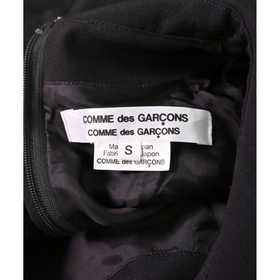 COMME des GARCONS COMME des GARCONS(コムデギャルソンコムデギャルソン)のCOMME des GARCONS COMME des GARCONS 【古着】【中古】 レディースのワンピース(ひざ丈ワンピース)の商品写真