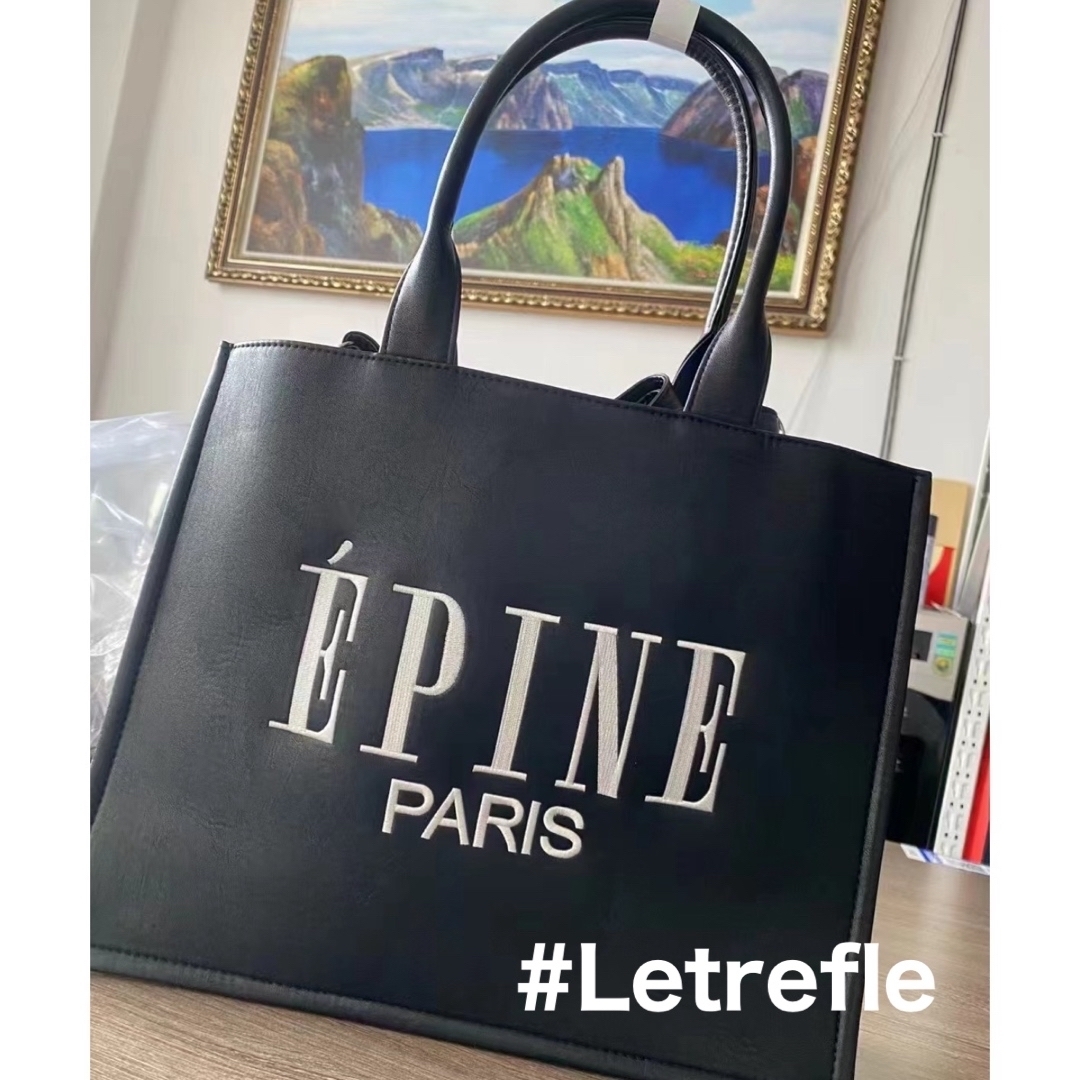 épine(エピヌ)のepine PARIS book tote bag large エピヌ トート レディースのバッグ(トートバッグ)の商品写真