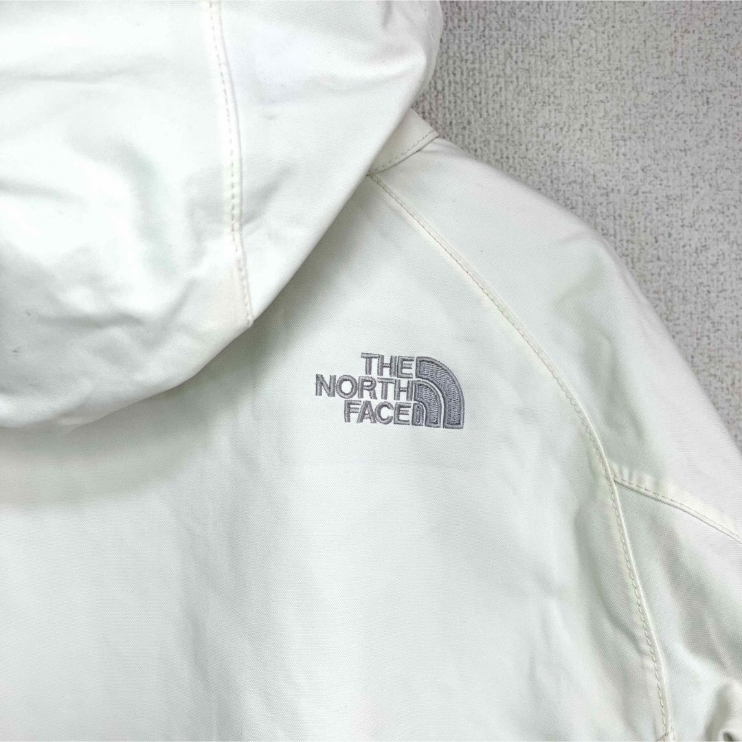 THE NORTH FACE(ザノースフェイス)のノースフェイス マウンテンパーカー レディースM 透湿防水 ロゴ刺繍 フード着脱 レディースのジャケット/アウター(ナイロンジャケット)の商品写真