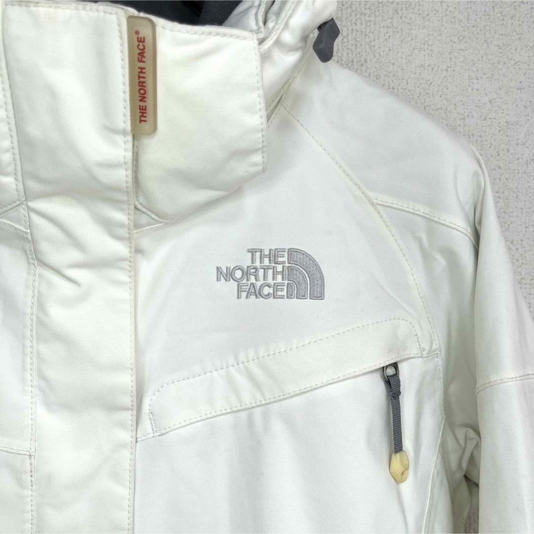 THE NORTH FACE(ザノースフェイス)のノースフェイス マウンテンパーカー レディースM 透湿防水 ロゴ刺繍 フード着脱 レディースのジャケット/アウター(ナイロンジャケット)の商品写真