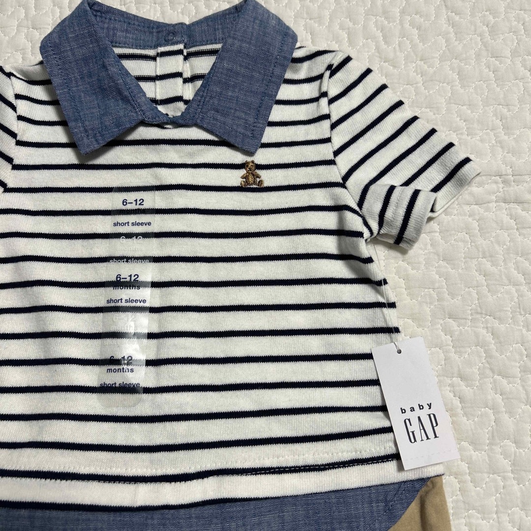 babyGAP(ベビーギャップ)のbabyGAP ボーダーチノショートオール　70cm キッズ/ベビー/マタニティのベビー服(~85cm)(ロンパース)の商品写真