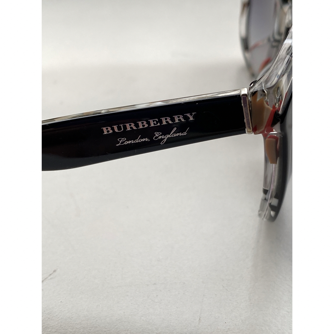 BURBERRY(バーバリー)のバーバリー　サングラス レディースのファッション小物(サングラス/メガネ)の商品写真