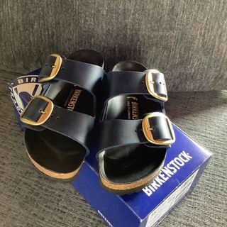 BIRKENSTOCK - 新品　ビルケンシュトック  ビッグバックル　サンダル　35