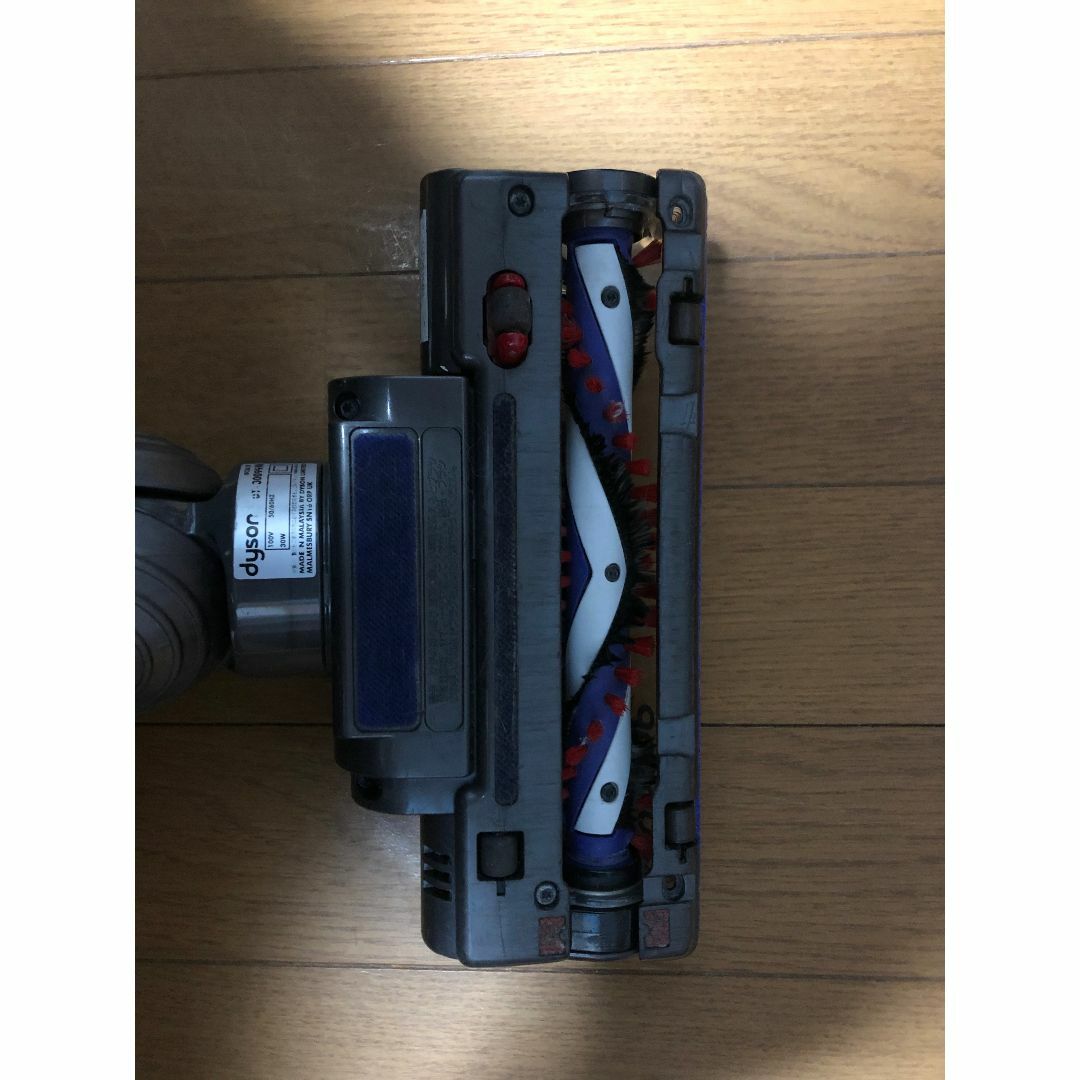 Dyson(ダイソン)のダイソン掃除機 タイヤ4個(大)+シャフト4本(2x18mm)+トルクス3本 スマホ/家電/カメラの生活家電(掃除機)の商品写真