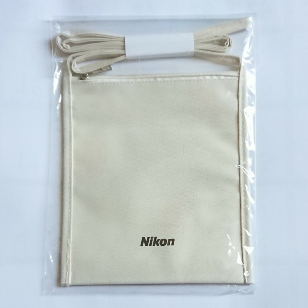 Nikon(ニコン)のNikon サコッシュ ニコン スマホ/家電/カメラのカメラ(ケース/バッグ)の商品写真