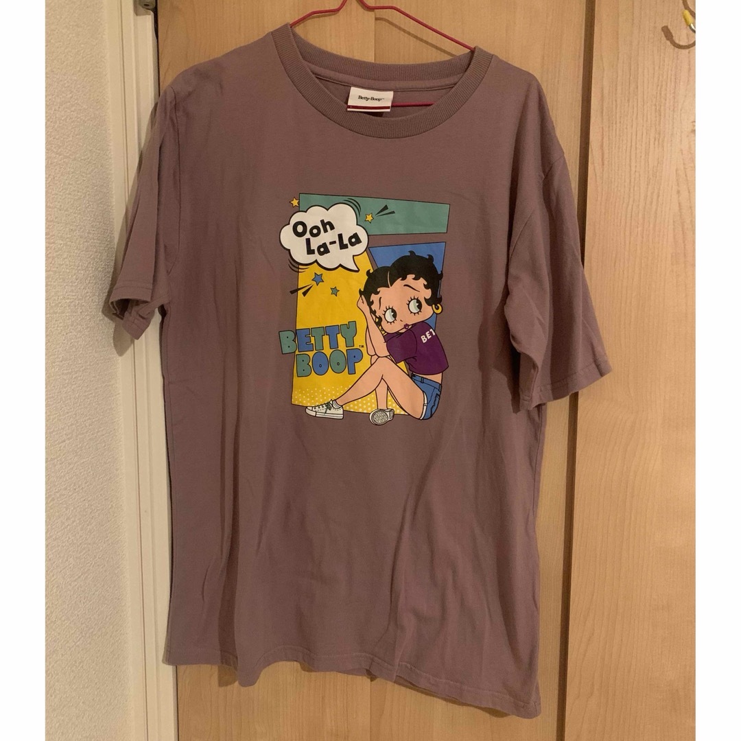 ベティ　半袖Tシャツ レディースのトップス(Tシャツ(半袖/袖なし))の商品写真