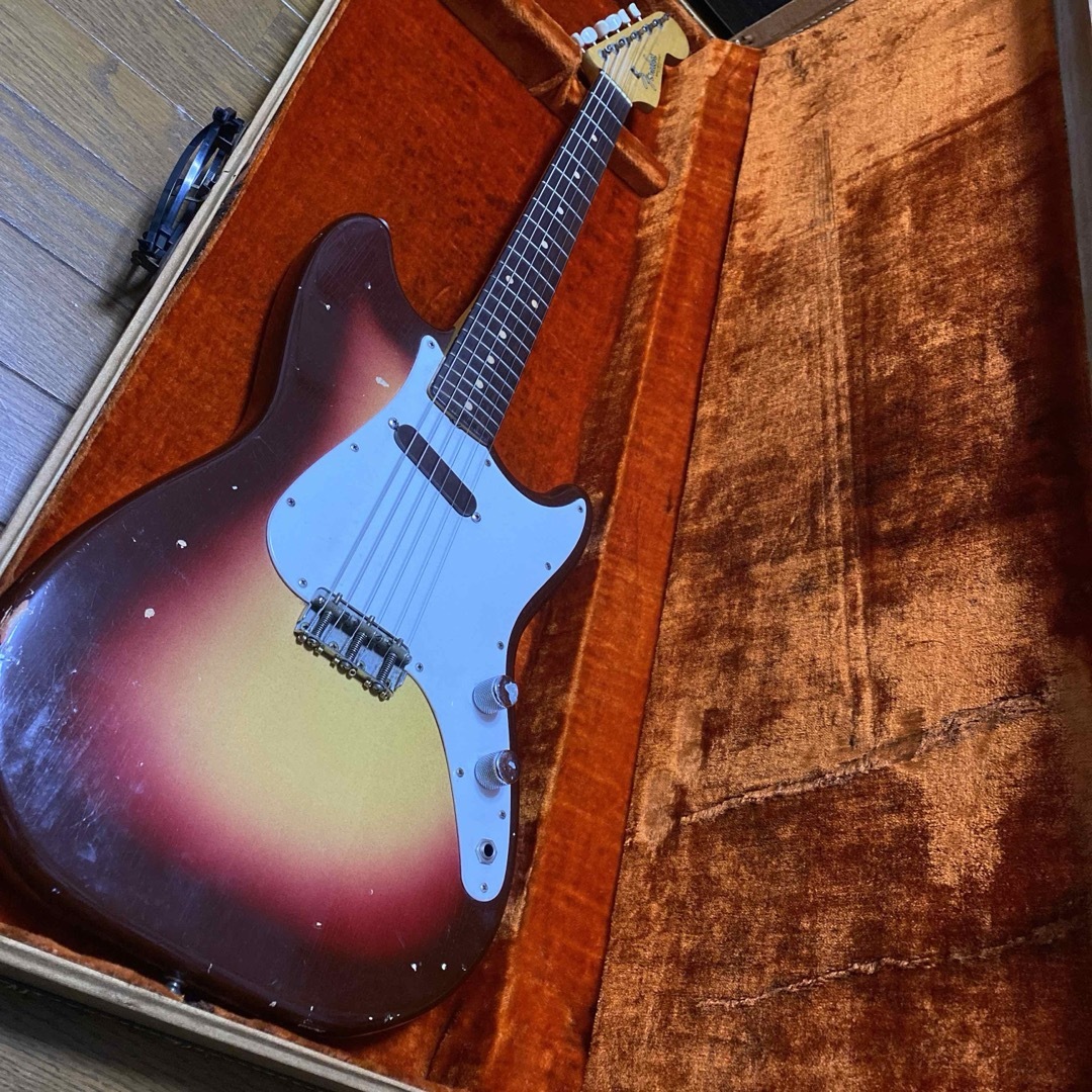 Fender(フェンダー)の1963年製 Fender Musicmaster ヴィンテージ 楽器のギター(エレキギター)の商品写真