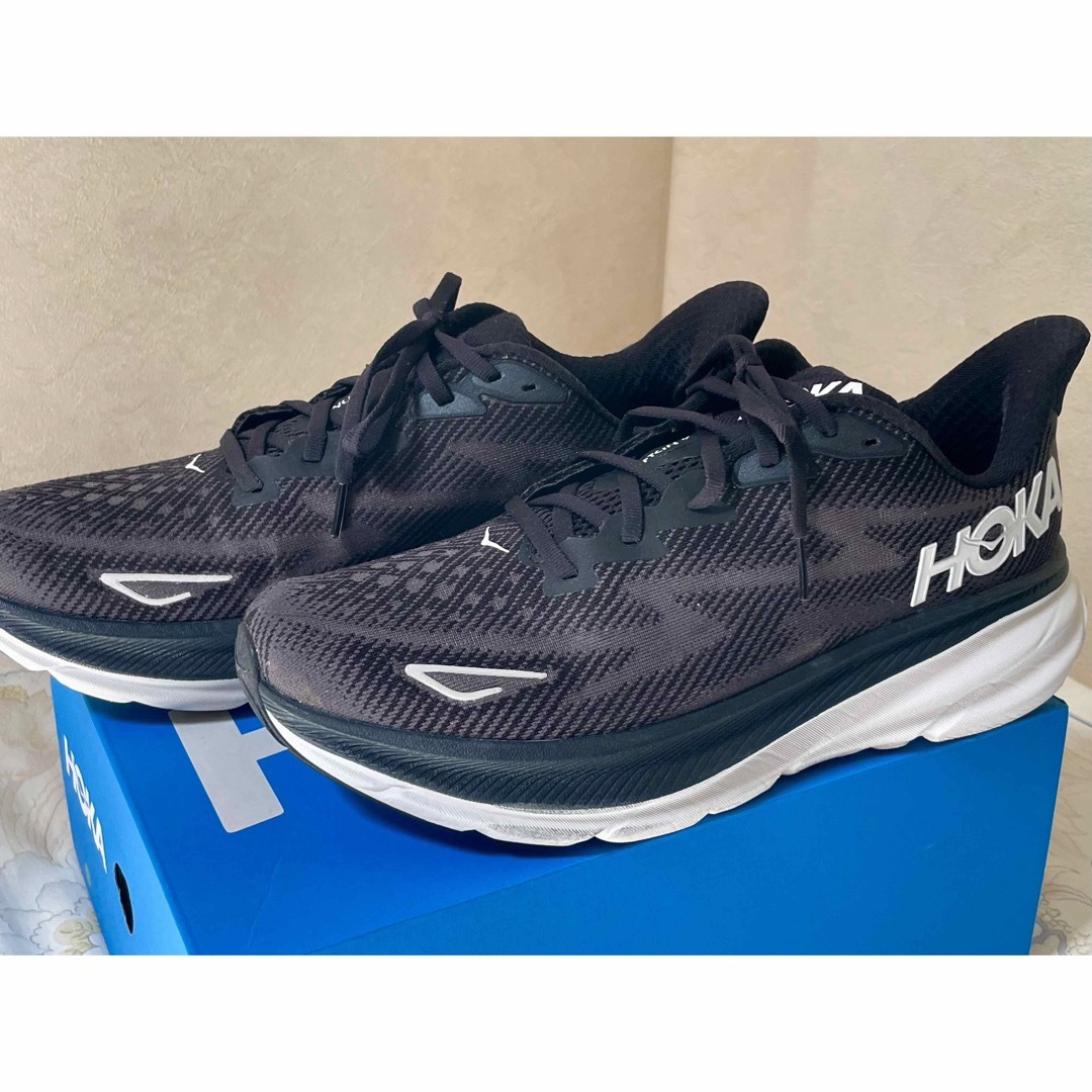 HOKA ONE ONE(ホカオネオネ)の美品 ホカオネオネ クリフトン9 CLIFTON9 28.0 US10 黒 スポーツ/アウトドアのランニング(シューズ)の商品写真