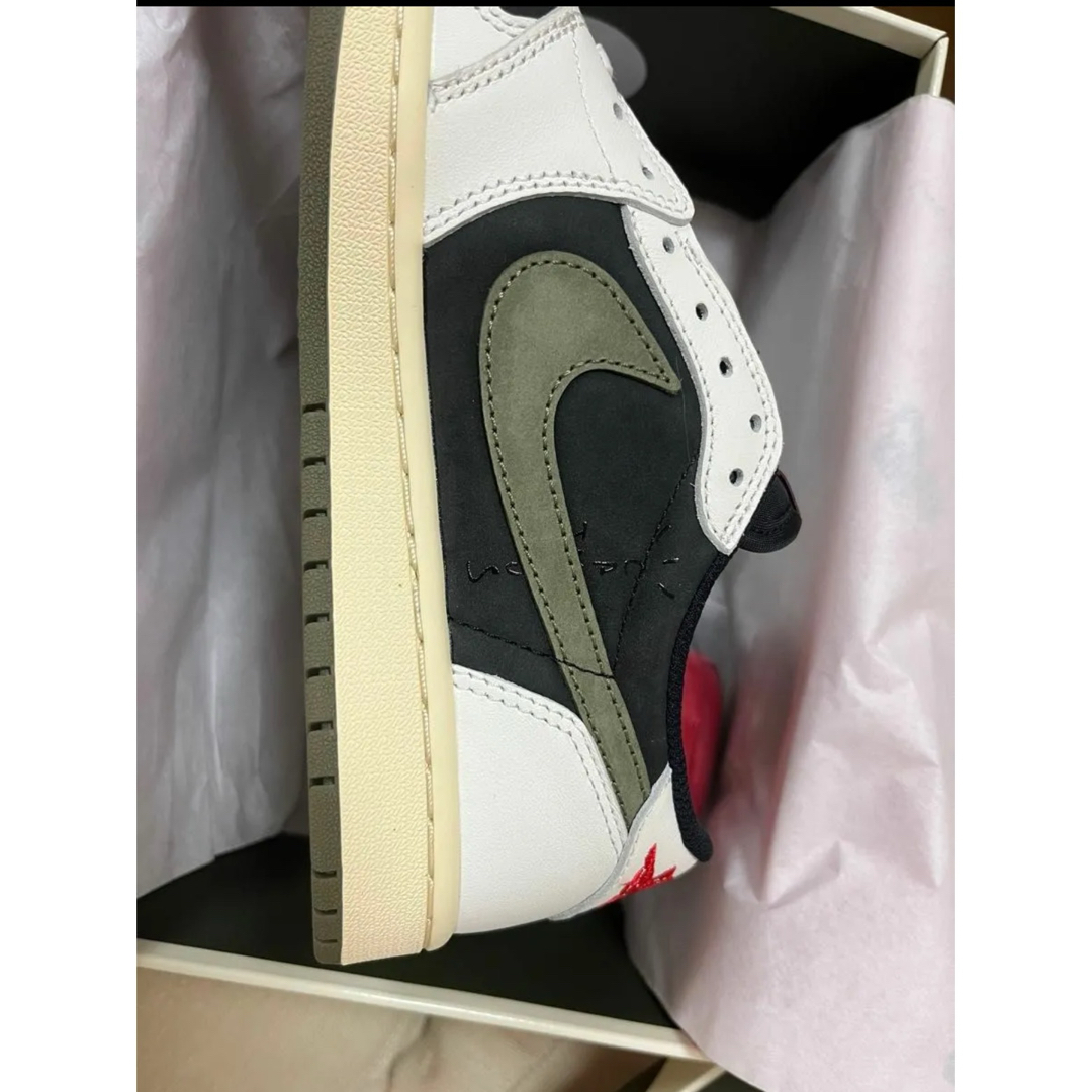 Jordan Brand（NIKE）(ジョーダン)のTravis Scott × Air Jordan 1 Low OG Olive メンズの靴/シューズ(スニーカー)の商品写真