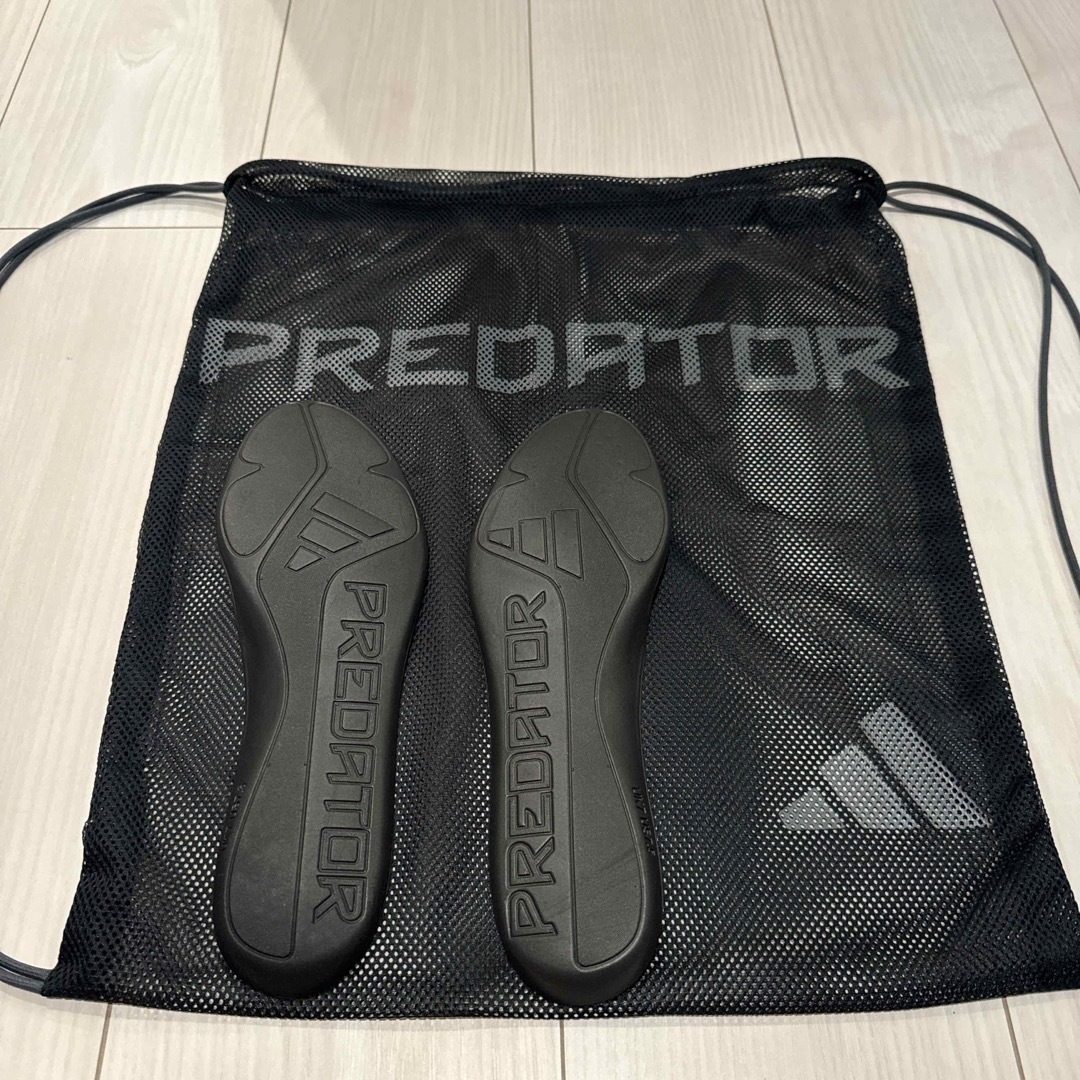 adidas(アディダス)のadidas PREDATOR ELITE LOW FG/天然芝用 25.5cm スポーツ/アウトドアのサッカー/フットサル(シューズ)の商品写真