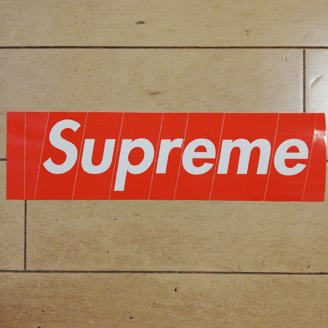 Supreme(シュプリーム)のSUPREME PERFORATED / CUT RED BOX LOGO メンズのファッション小物(その他)の商品写真