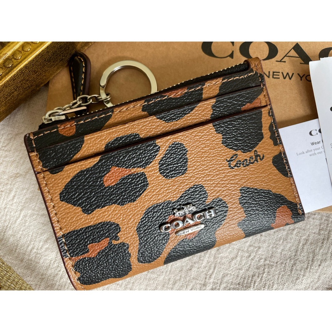 COACH(コーチ)の☆正規品　COACH （CC870）カードID　キーケース　レオパード柄 レディースのファッション小物(パスケース/IDカードホルダー)の商品写真