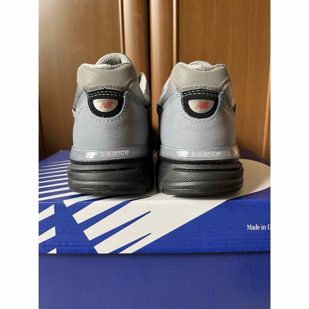 New Balance(ニューバランス)のNew Balance 990V4 Arctic Grey 28.5 メンズの靴/シューズ(スニーカー)の商品写真