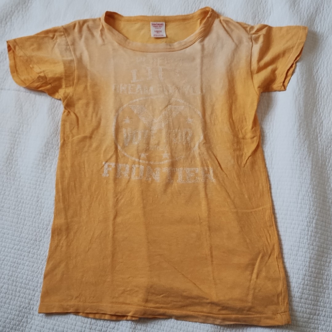 DENIM DUNGAREE(デニムダンガリー)のDENIM DUNGAREE　Tシャツ　150-155 キッズ/ベビー/マタニティのキッズ服男の子用(90cm~)(Tシャツ/カットソー)の商品写真