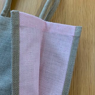 ムジルシリョウヒン(MUJI (無印良品))のジュートマイバッグ　Ａ４　色付き①　ピンク　店舗限定(エコバッグ)