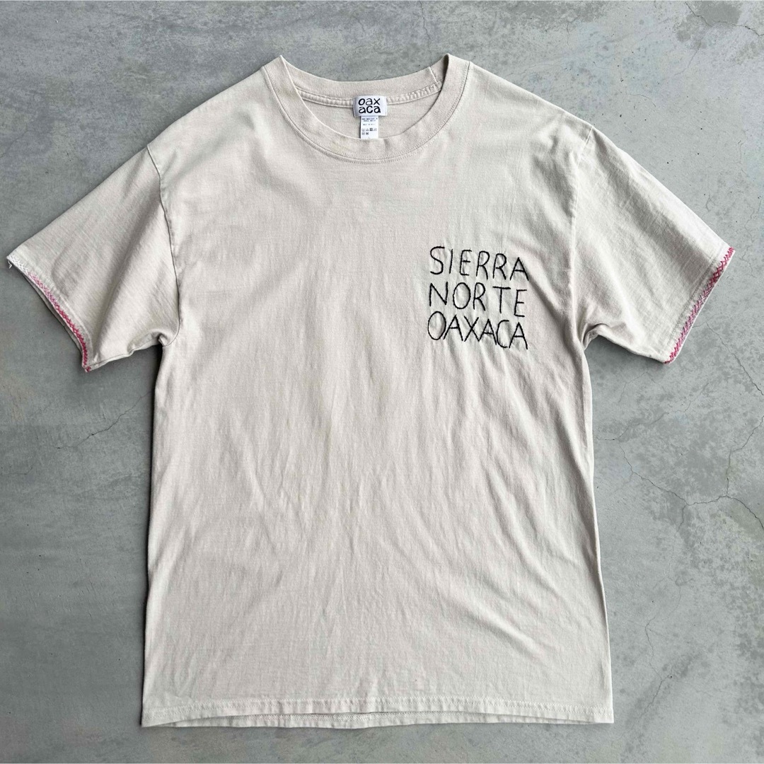 極美品 OAXACA 刺繍Tシャツ ハンドステッチ ハイチ製 メンズのトップス(Tシャツ/カットソー(半袖/袖なし))の商品写真