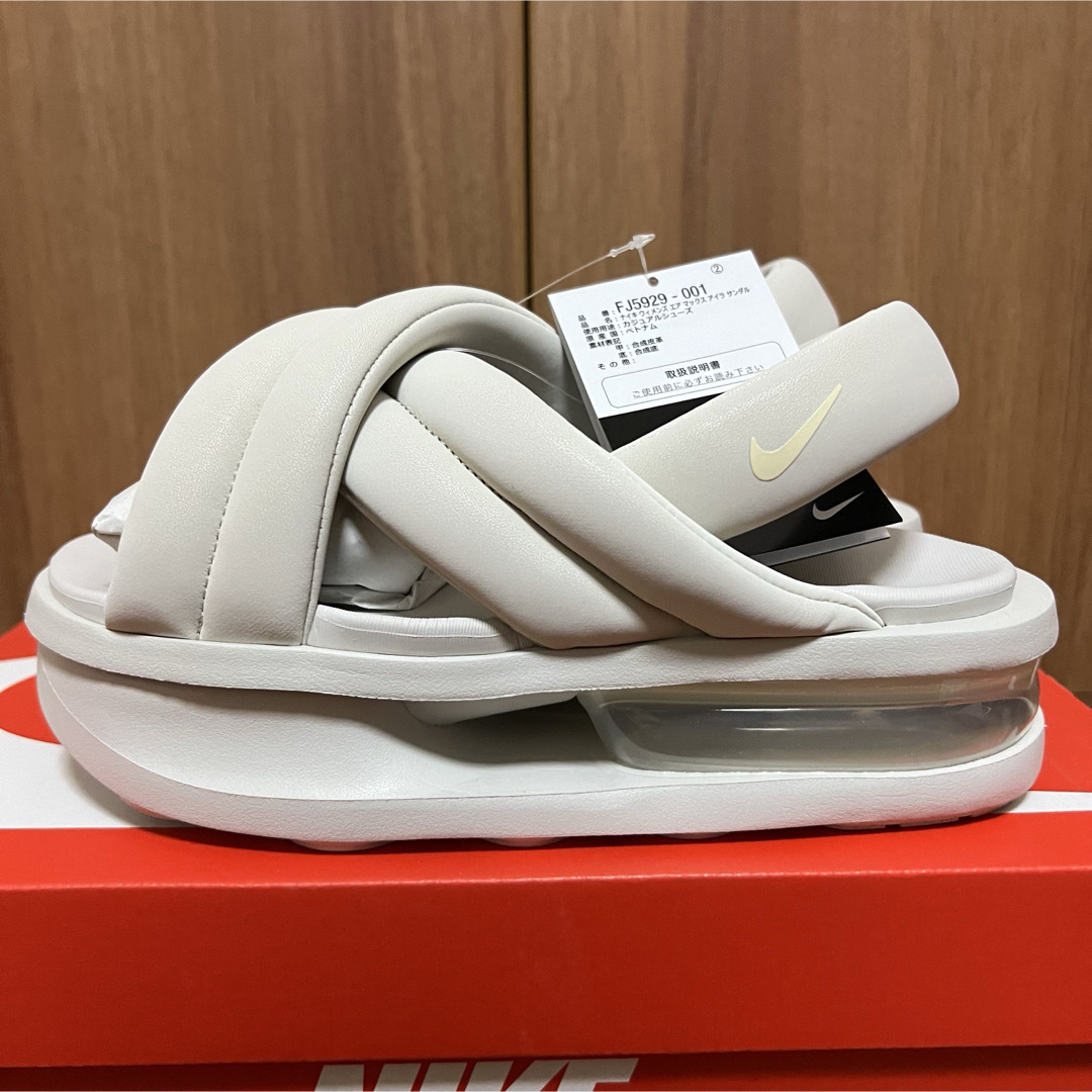 NIKE(ナイキ)のNIKE AIR MAX ISLA エアマックスアイラ 23cm  レディースの靴/シューズ(サンダル)の商品写真